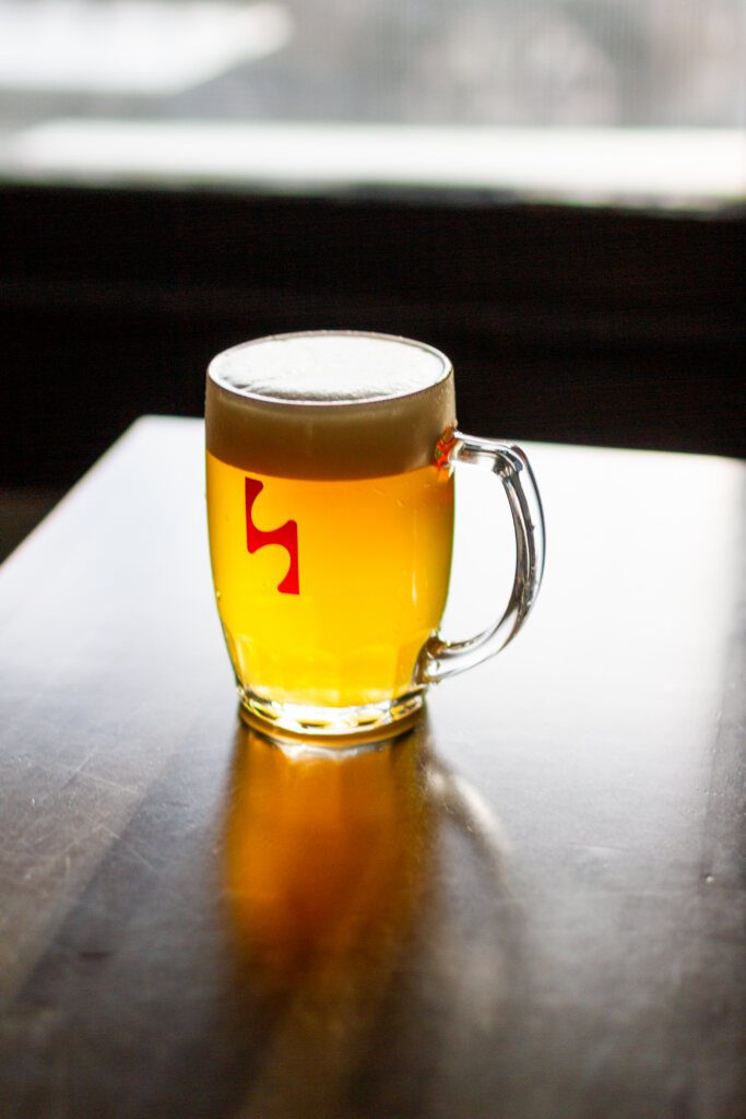 Sojourn together in a glass