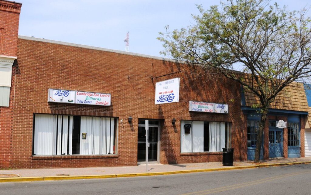 Cambridge Pool Hall c. 2011